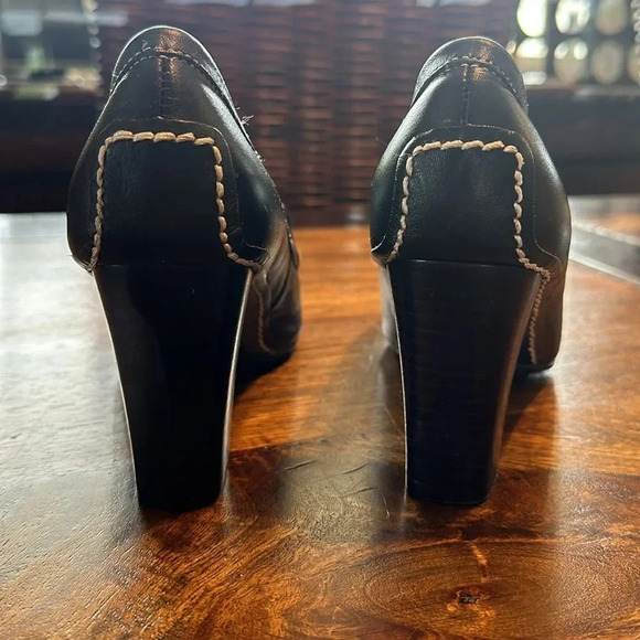Hillard and Hanson block heel leather shoes Size 7.5 - Picture 3 of 6